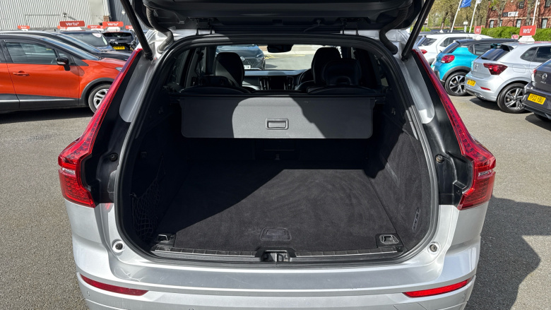Volvo Xc60 2.0 B4D R DESIGN Pro 5dr AWD Geartronic Diesel Estate